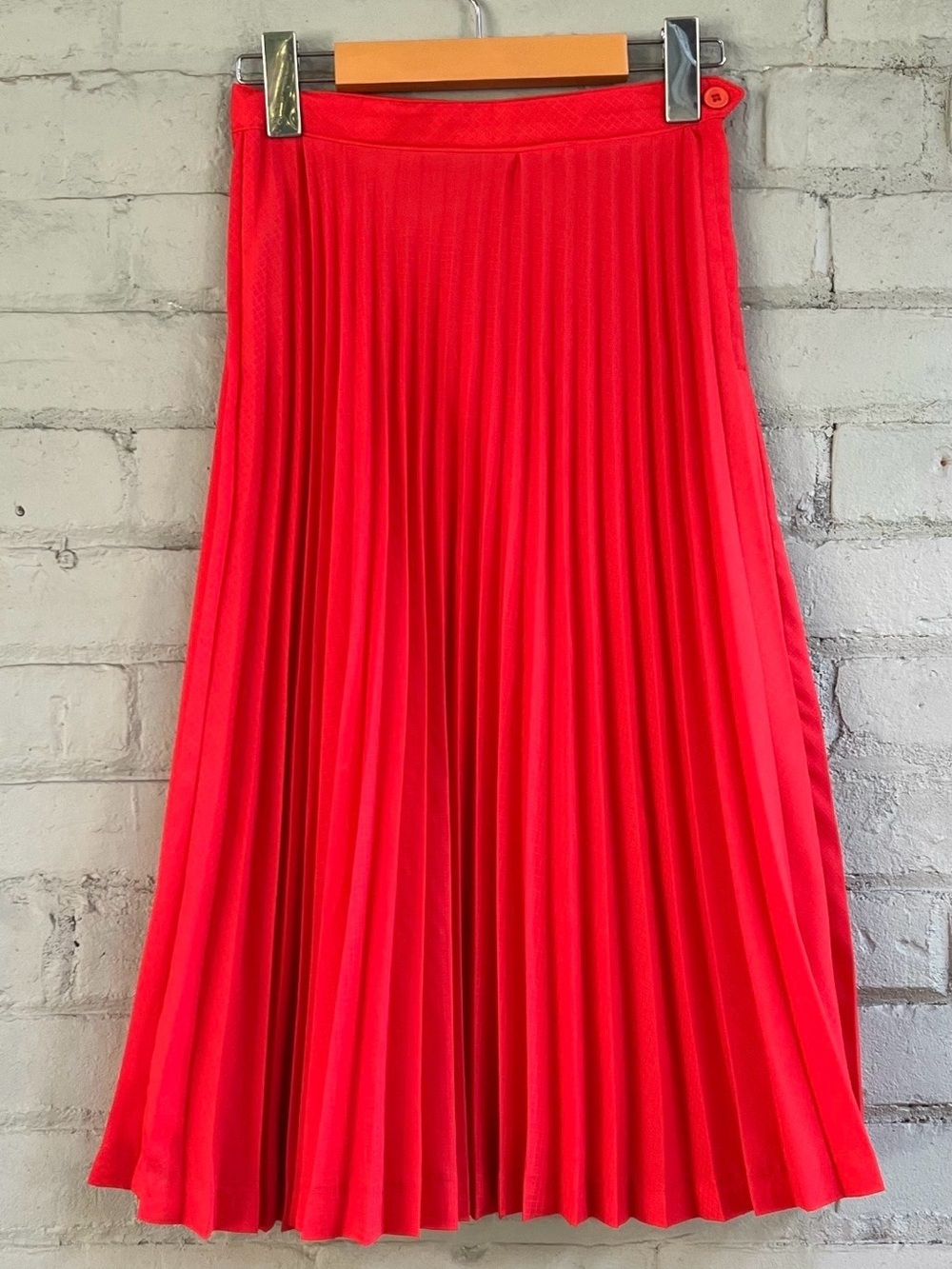 Vintage Pleated Midi Skirt in Bright Orange Like New